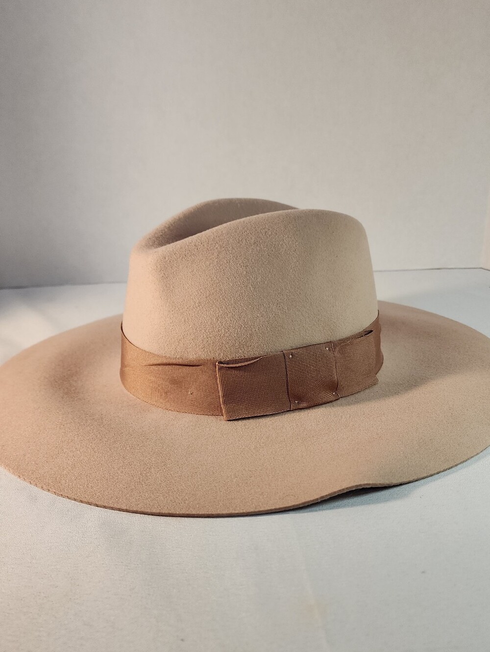 Brixton Joanna Felt Hat, Tan, Wide-brim Wool Fedora, Size M
